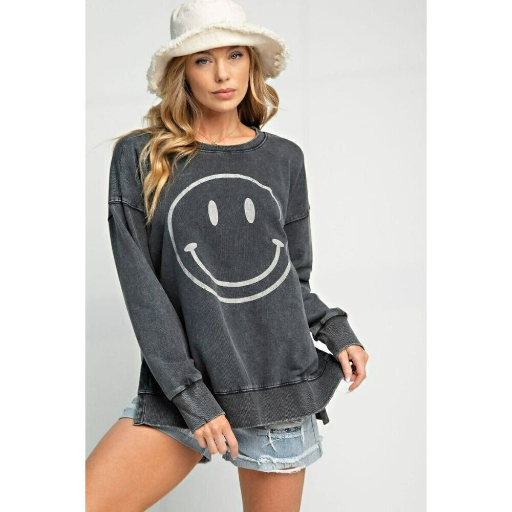 Don't Forget to Smile Mineral Wash Top in Black